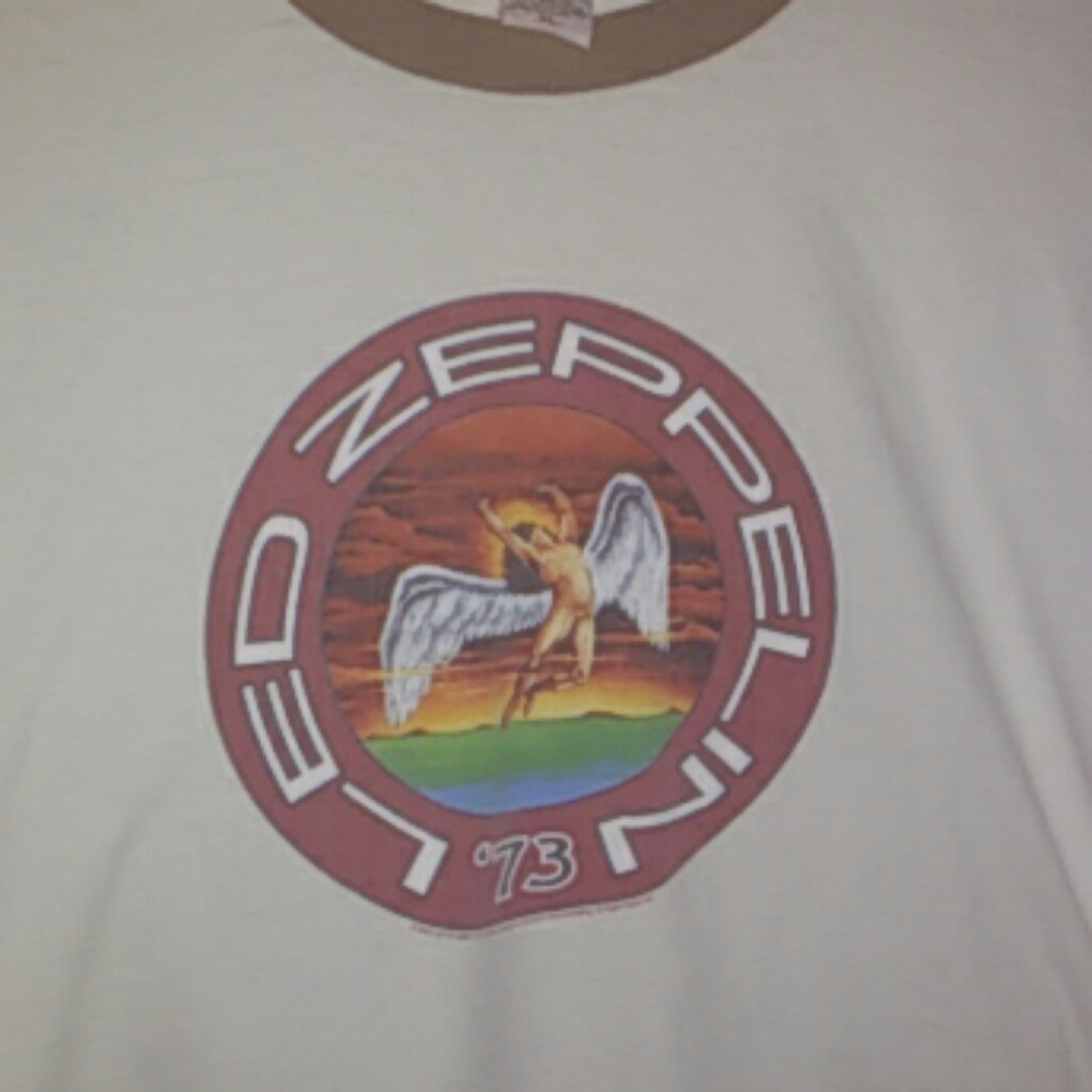 Led Zeppelin tshirt